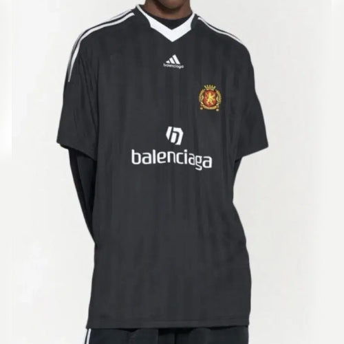 발렌시아가 x 아디다스 오버사이즈 풋볼 티셔츠 블랙 (지젤 착용)